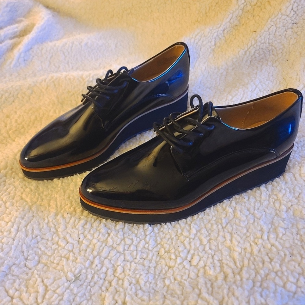 Aldo Black Flats Sleek Minimalist Design